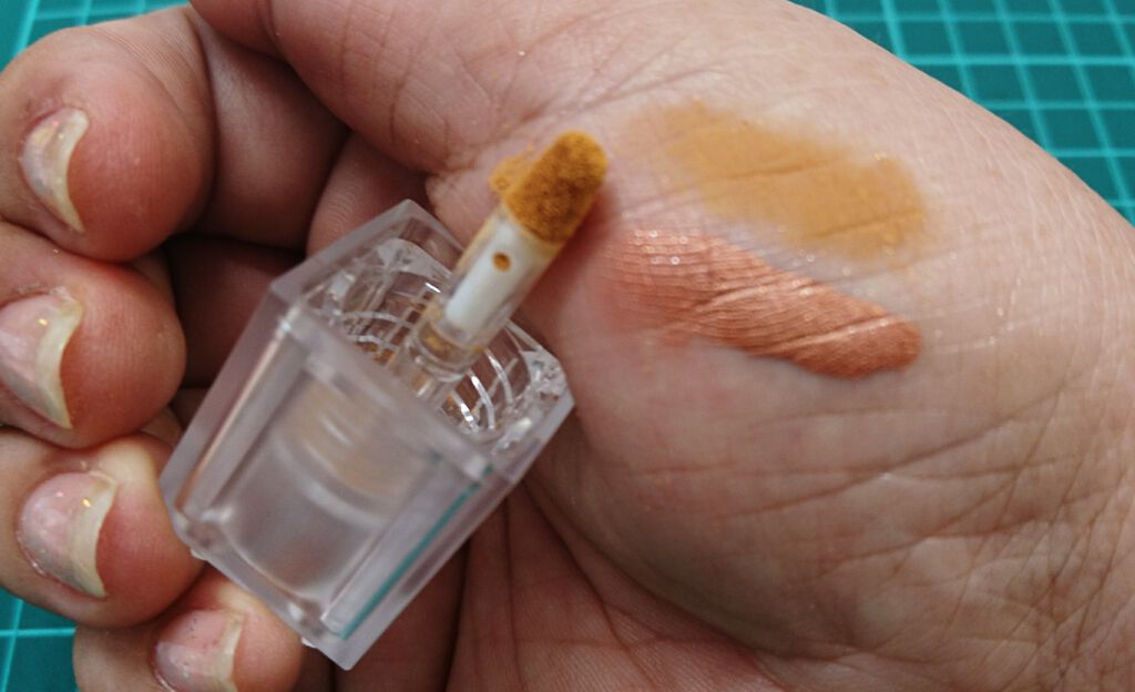 ミニエアリーディップパウダー/Fujiko/単色アイシャドウを使ったクチコミ（3枚目）