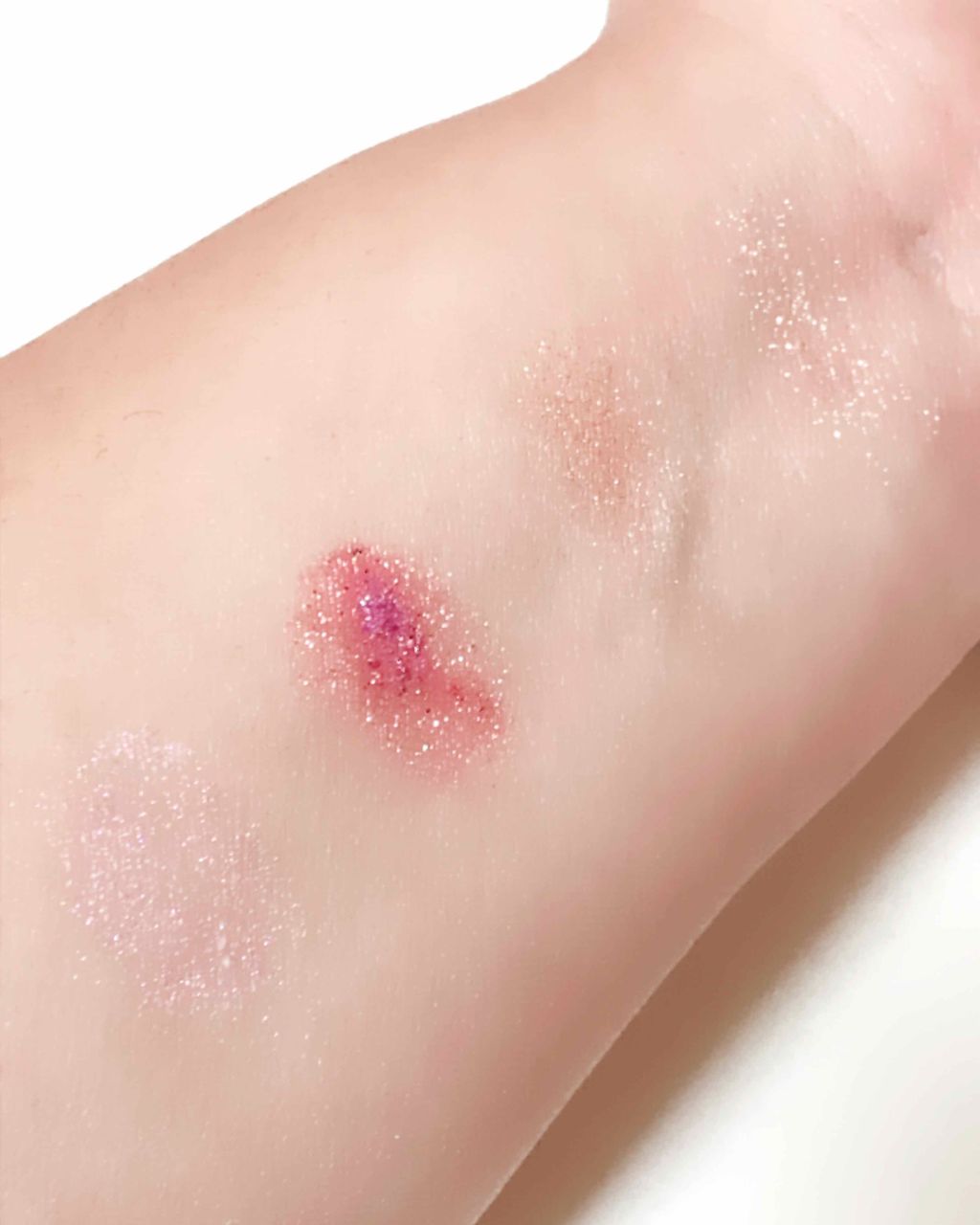 パティ パウダー アイ ビーム/REVLON/単色アイシャドウを使ったクチコミ（2枚目）