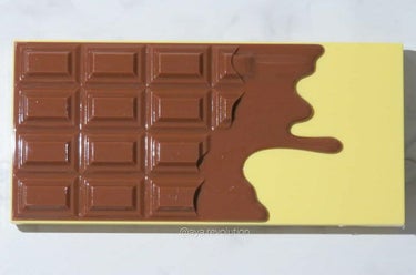 Crème Brulee Chocolate Palette/MAKEUP REVOLUTION/パウダーアイシャドウを使ったクチコミ（1枚目）