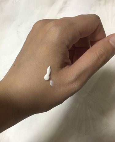 ミルク ブラー トーン アップ クリーム/PERIPERA/化粧下地を使ったクチコミ（2枚目）
