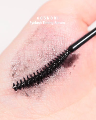 COSNORI アイラッシュティンティングセラムのクチコミ「✽
＼ マスカラみたいなまつ毛美容液🖤／
┈┈┈┈┈┈┈┈┈┈┈┈┈┈┈┈┈┈┈┈┈┈┈┈┈┈.....」（3枚目）