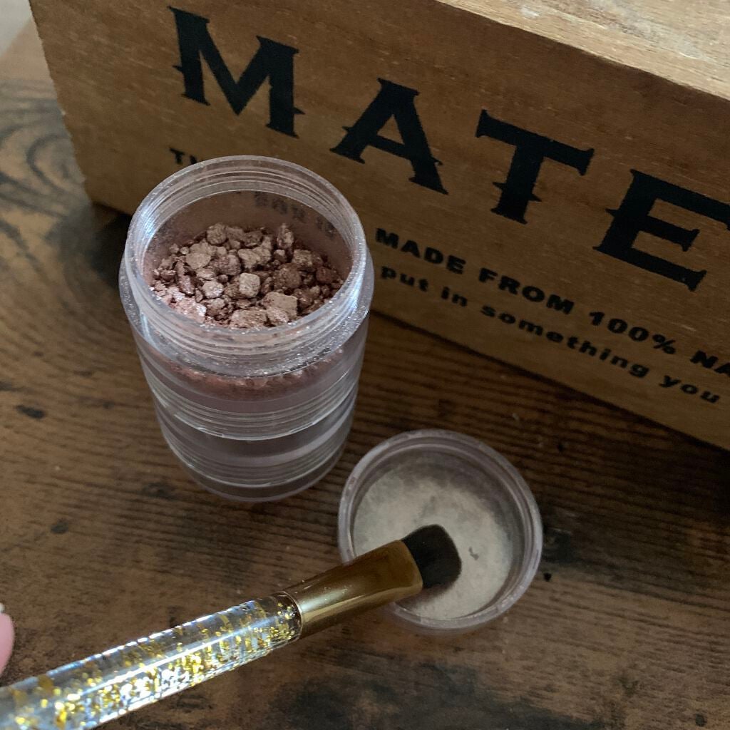 misa on LIPS 「落として割れたーーーー(>_<)って時ありますよね。ファンデと..」(3枚目)