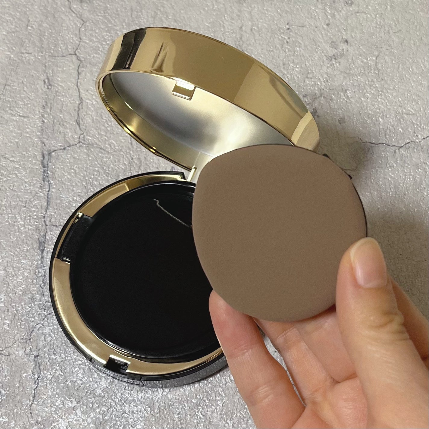 SIGNATURE ESSENCE COVER PACT /AGE20’s/クリーム・エマルジョンファンデーションを使ったクチコミ(3枚目)