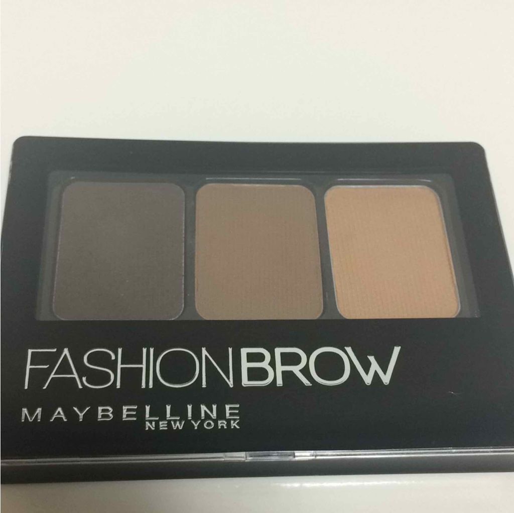ファッションブロウ パレット BR-3 明るい茶色/MAYBELLINE NEW YORK/パウダーアイブロウを使ったクチコミ（1枚目）