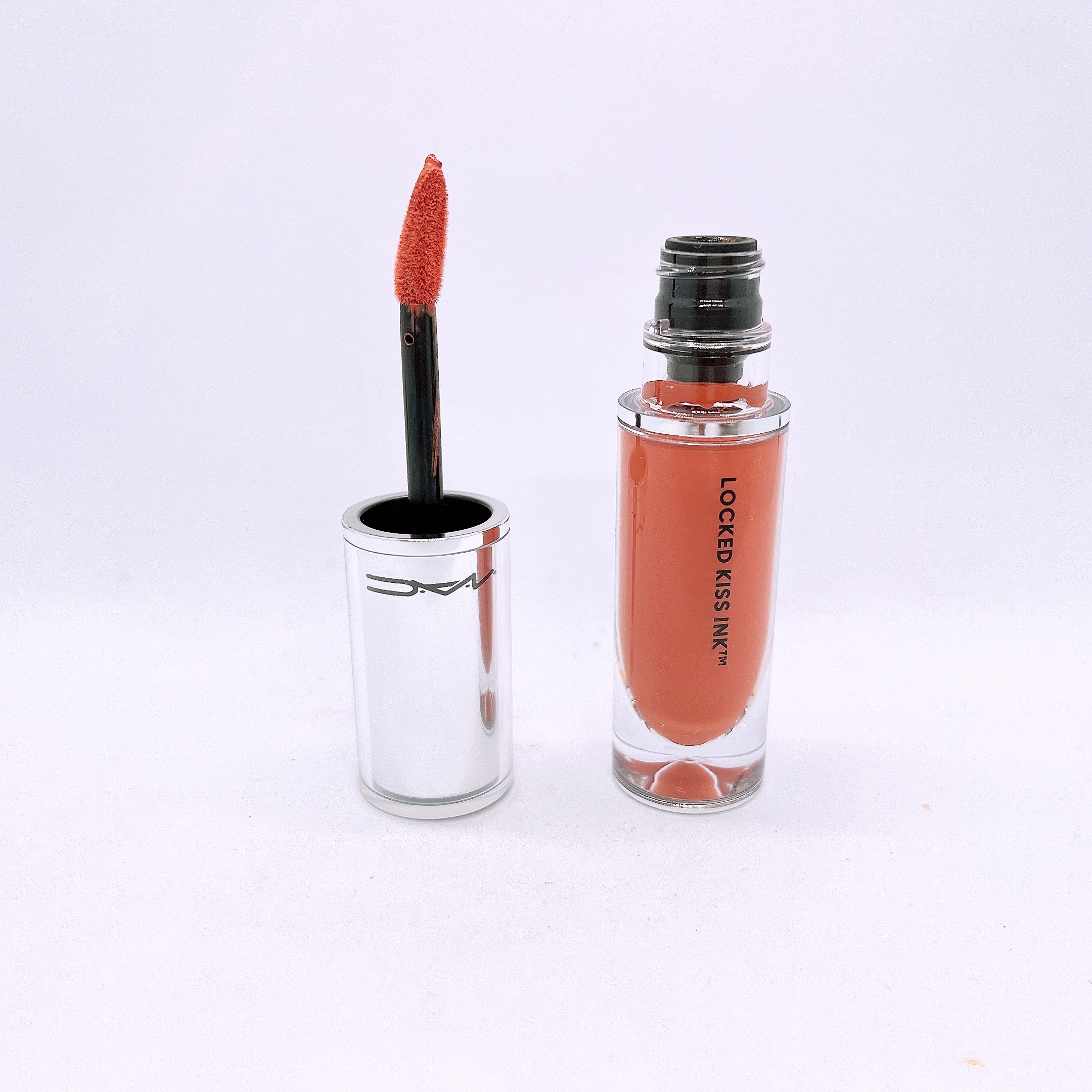 M·A·C ロックド キス インク リップカラー/M・A・C/口紅を使ったクチコミ（2枚目）