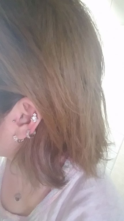 ☪七香 on LIPS 「軟骨ピアスホールが落ち着いて来たので軟骨用ピアス買いました❤ま..」(1枚目)