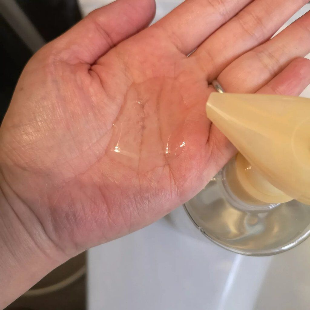 ボタニカルボディウォッシュ フルーティミュゲの香り/NICE ＆ QUICK/ボディソープを使ったクチコミ（3枚目）