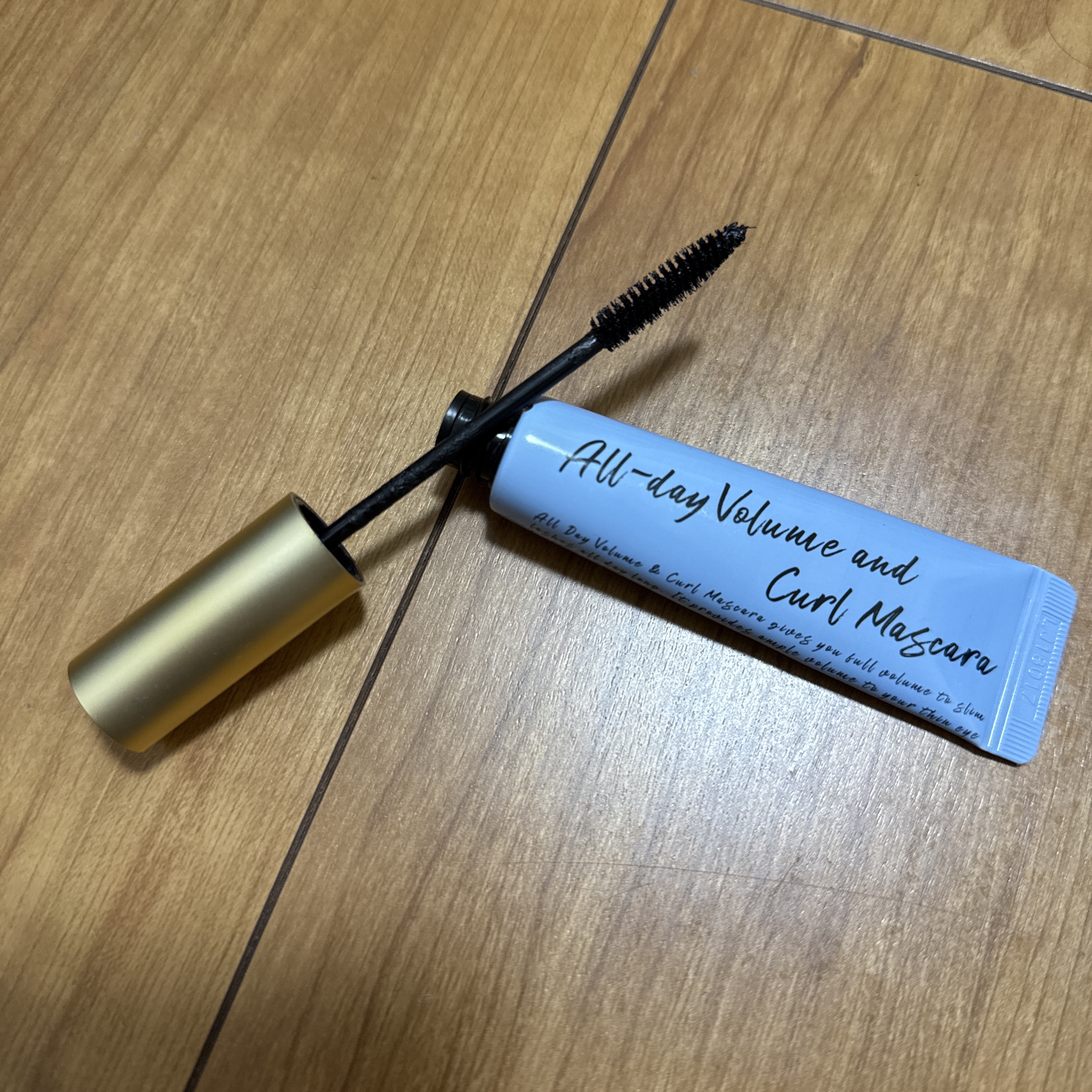 オールデイ ボリュームアンドカールマスカラ/Milk Touch/マスカラを使ったクチコミ（2枚目）