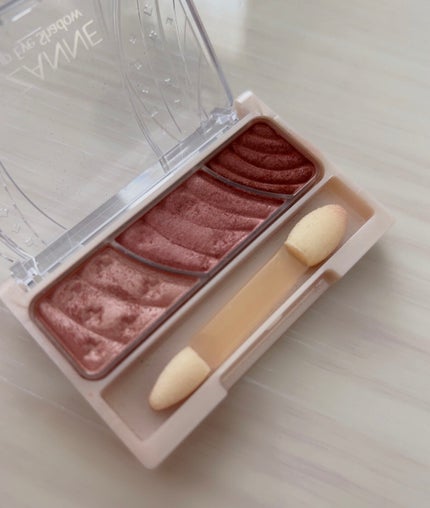 トーンアップアイシャドウ/CEZANNE/アイシャドウパレットを使ったクチコミ(3枚目)