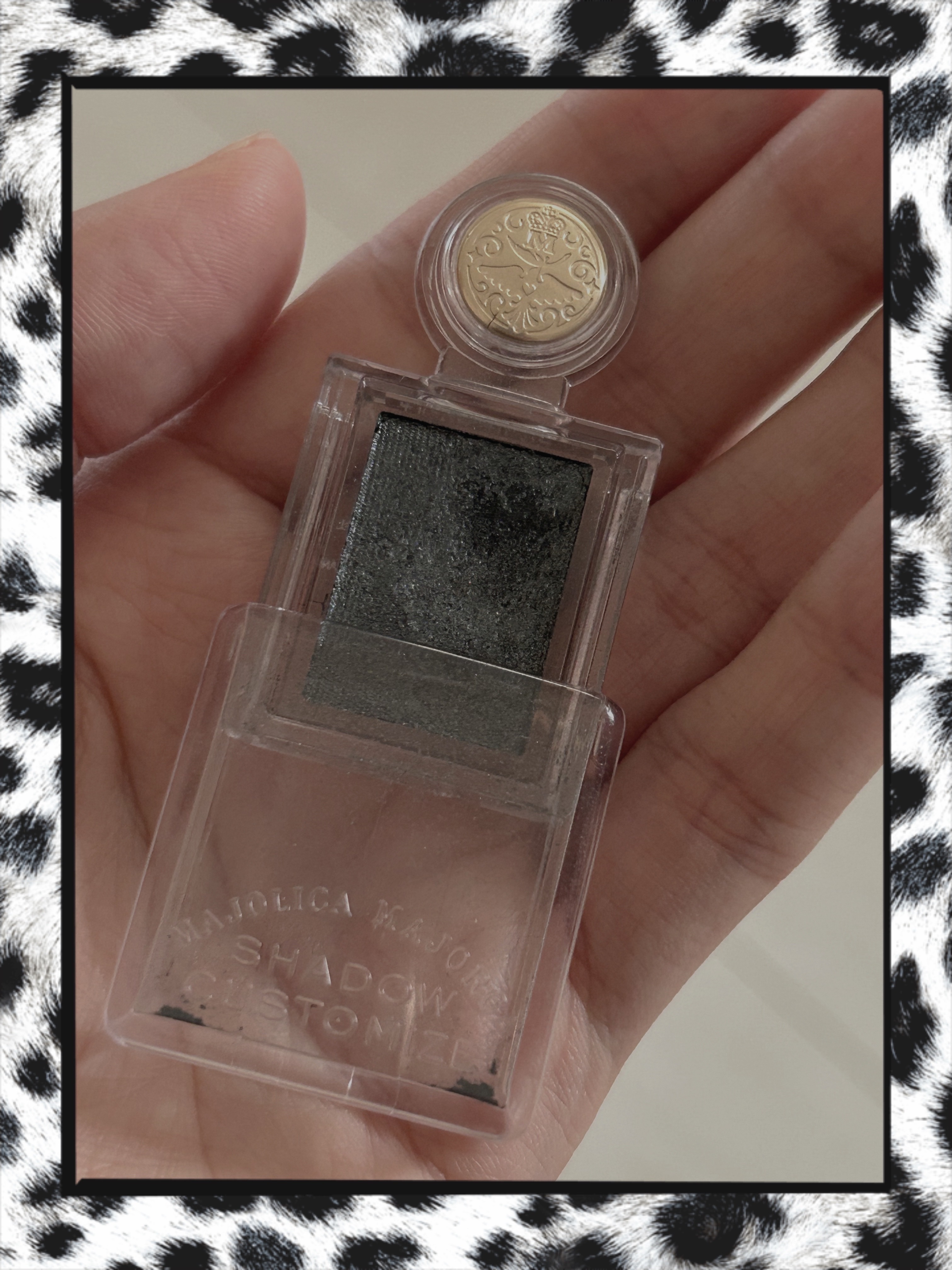 シャドーカスタマイズ/MAJOLICA MAJORCA/単色アイシャドウを使ったクチコミ（1枚目）