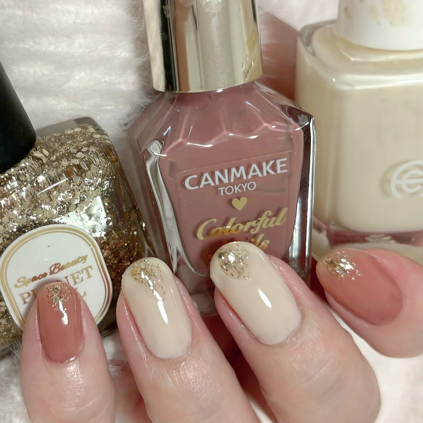 カラフルネイルズ/キャンメイク/マニキュアを使ったクチコミ(1枚目)