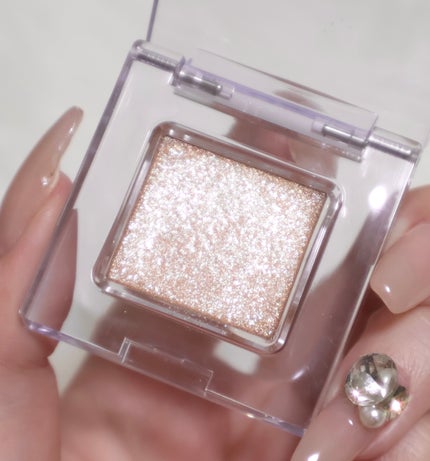 マルチカラーバリエーション スパークル/チャコット・コスメティクス/単色アイシャドウを使ったクチコミ(1枚目)