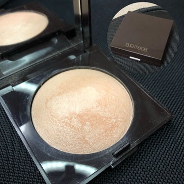 laura mercier　マットラディアンス ベイクドパウダー ハイライト01✨

自然なツヤ感のハイライトです✨

粒子が細かく、
ベージュ色なので
とても肌馴染みが良いです😌

ギラギラしすぎる
