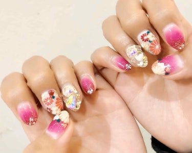 sacha🐰 on LIPS 「💅2019年最後のネイルデザインは和柄をとりいれてみました💅※..」（2枚目）