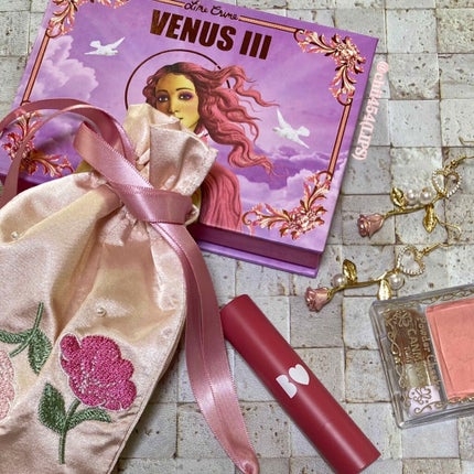 Venus III/Lime Crime(海外)/アイシャドウパレットを使ったクチコミ(3枚目)