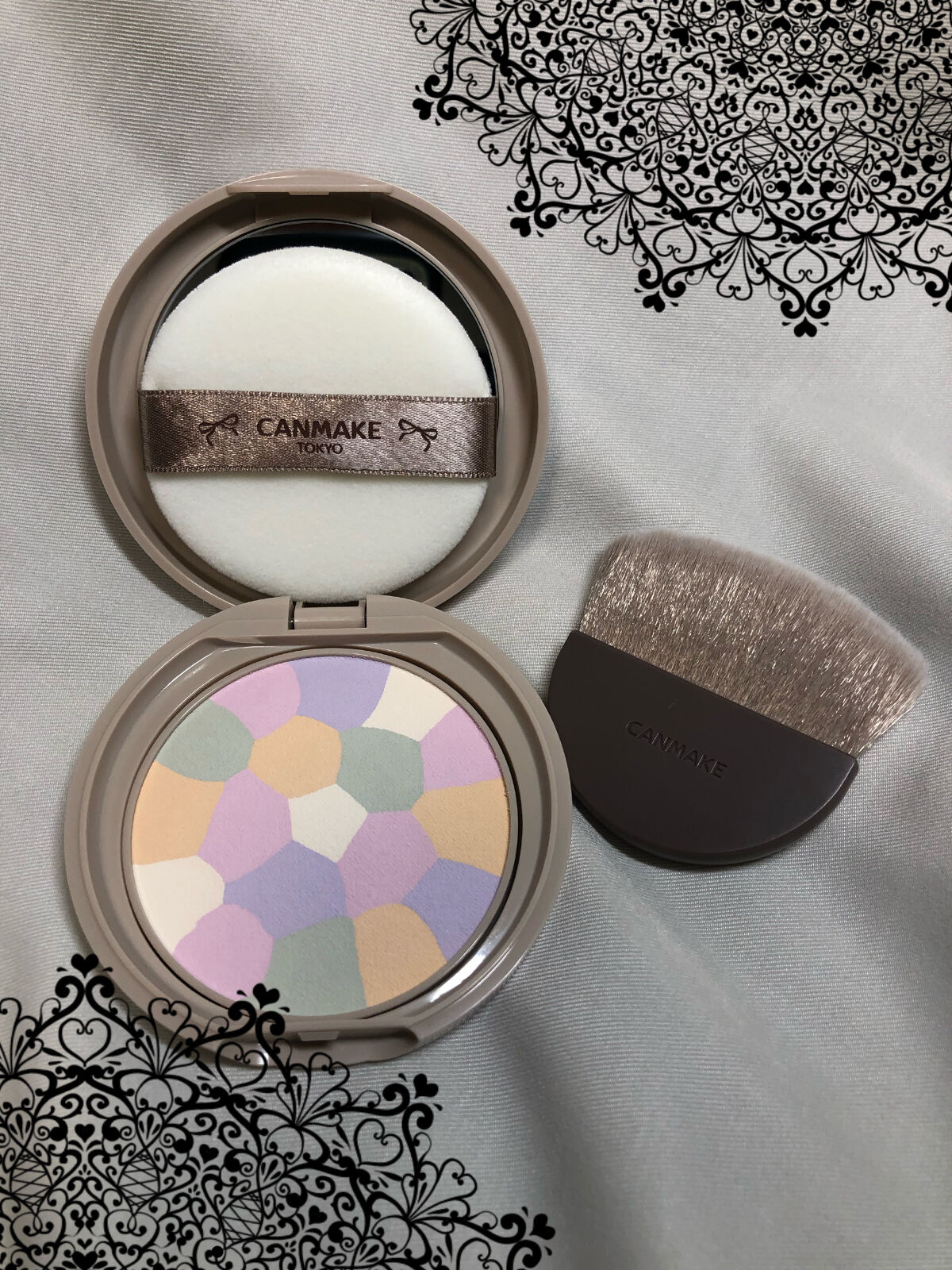 マシュマロフィニッシュパウダー　～Abloom～/キャンメイク/プレストパウダーを使ったクチコミ（3枚目）