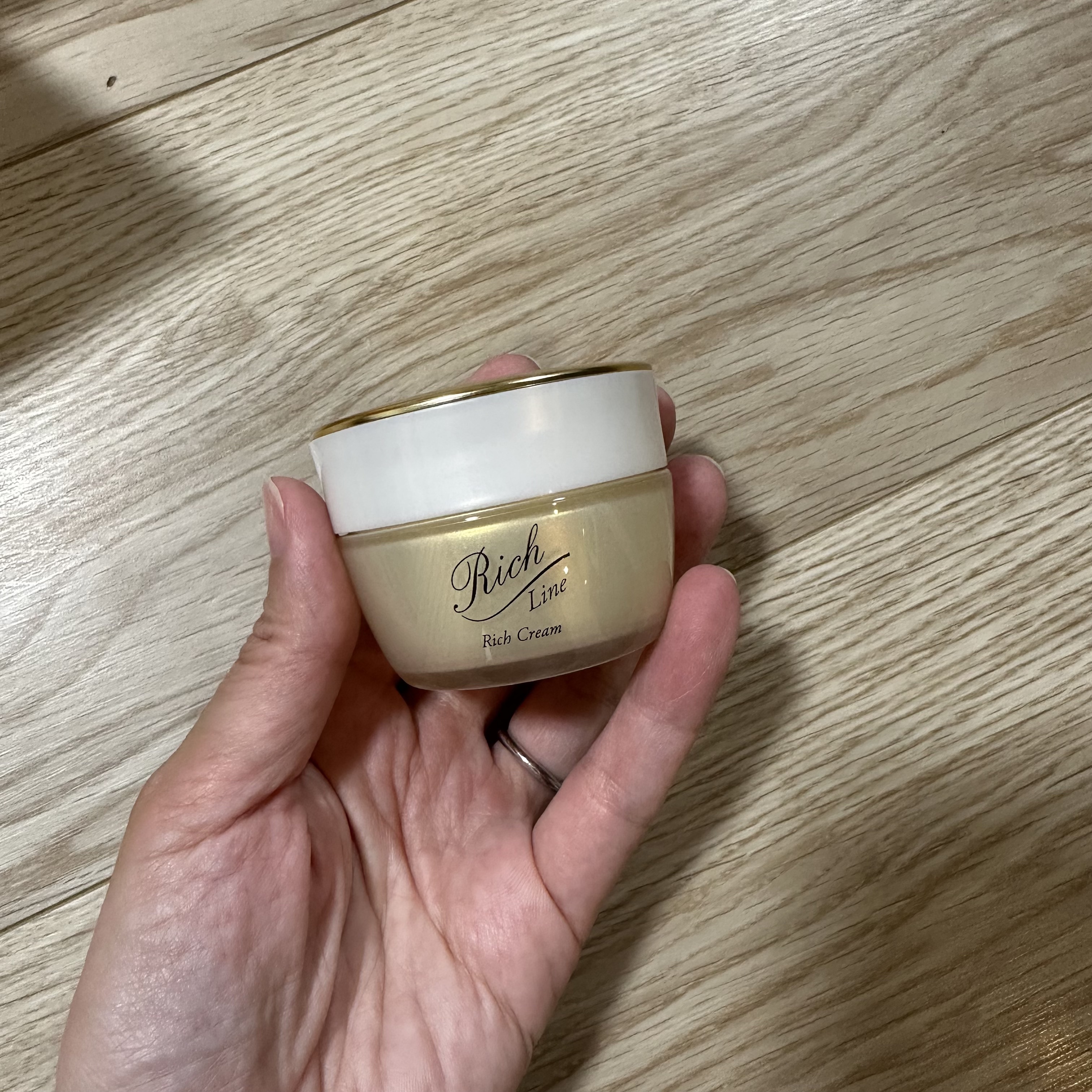 リッチ クリーム/イオナ エフ/フェイスクリームを使ったクチコミ（2枚目）