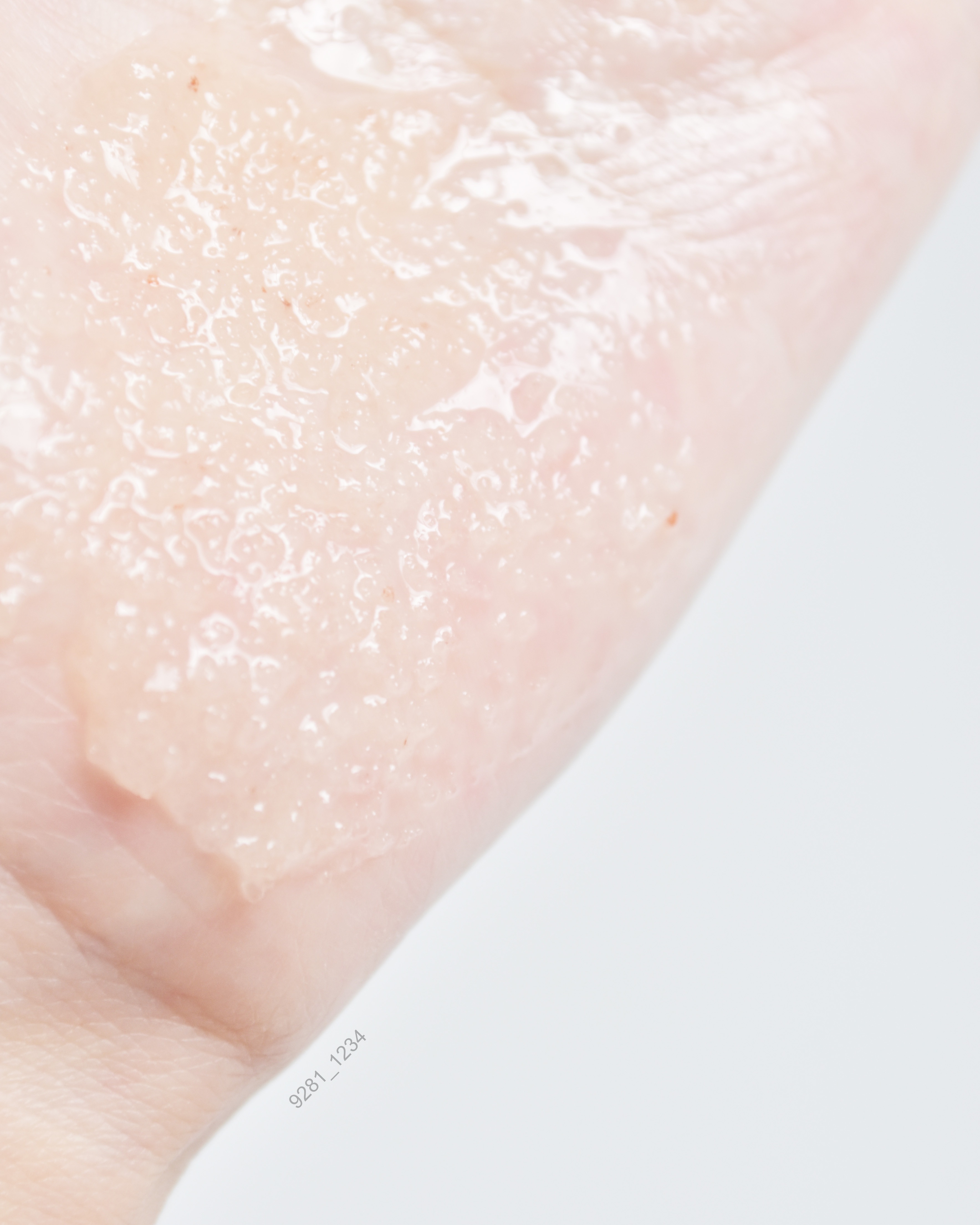 ソルトボディスクラブマグノリア＆サンダルウッド/AROMATICA/ボディスクラブを使ったクチコミ（3枚目）