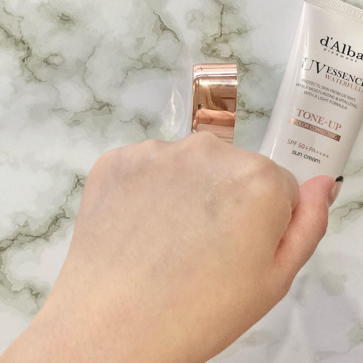 ウォータフルトーンアップサンクリーム/ダルバ/日焼け止めクリームを使ったクチコミ(4枚目)
