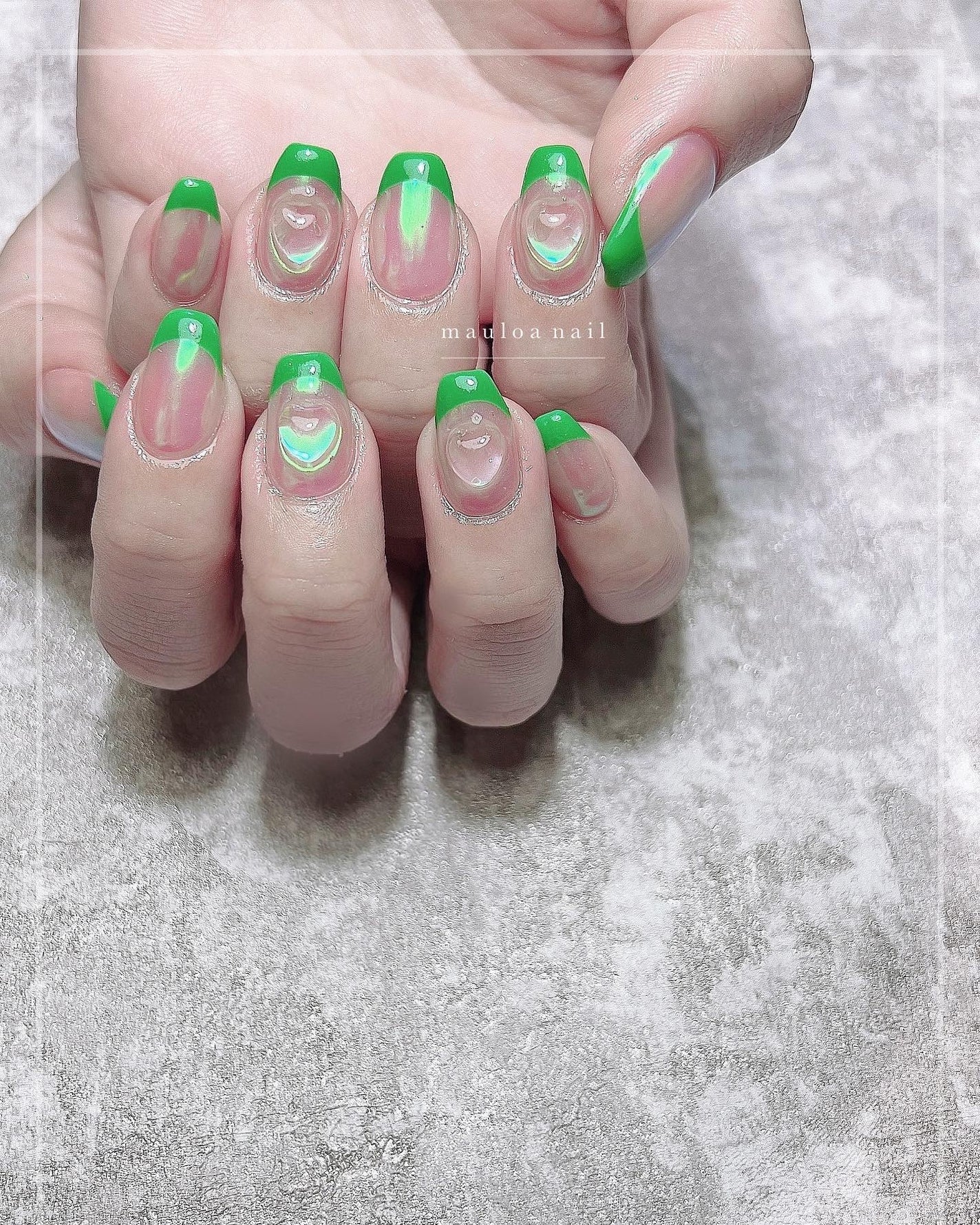 mauloa_nail on LIPS 「・グリーンフレンチ🌈いつもありがとうございます💗・ネイルやり方..」(1枚目)