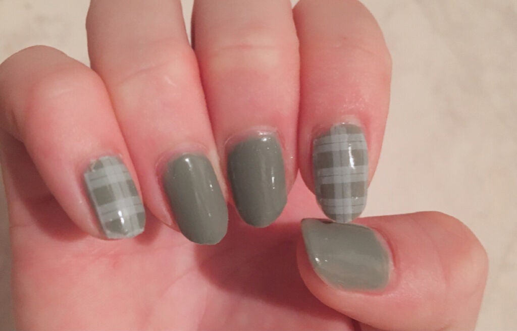 カラフルネイルズ/キャンメイク/マニキュアを使ったクチコミ(3枚目)