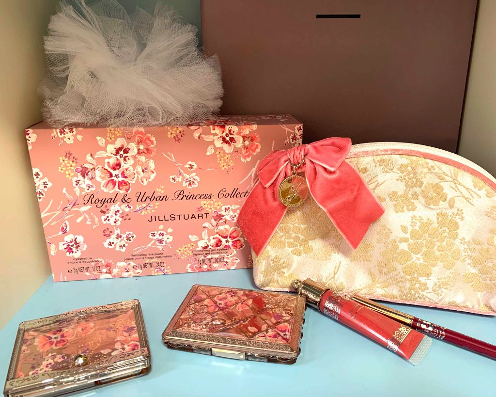 ロイヤル&アーバンプリンセス コレクション/JILL STUART/メイクアップキットを使ったクチコミ(1枚目)