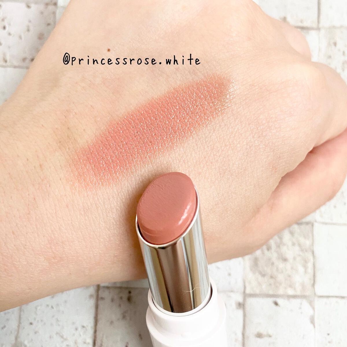 ラスティングフィニッシュ オイルティントリップ/リンメル ロンドン/リップティントを使ったクチコミ(3枚目)