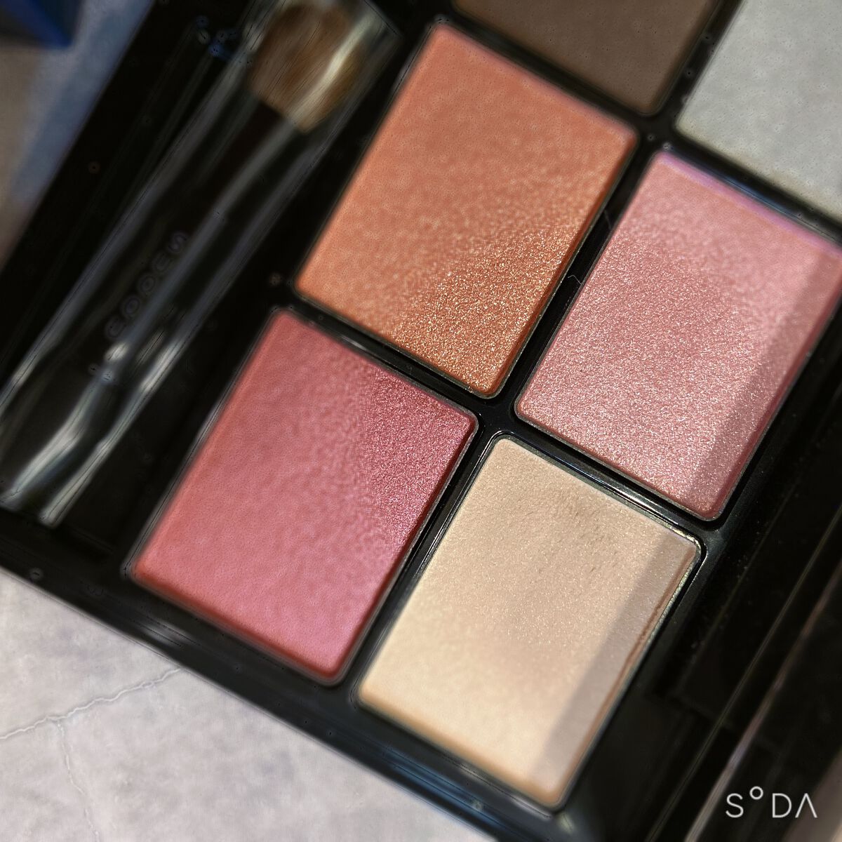 アイカラーレーション/LUNASOL/アイシャドウパレットを使ったクチコミ(7枚目)