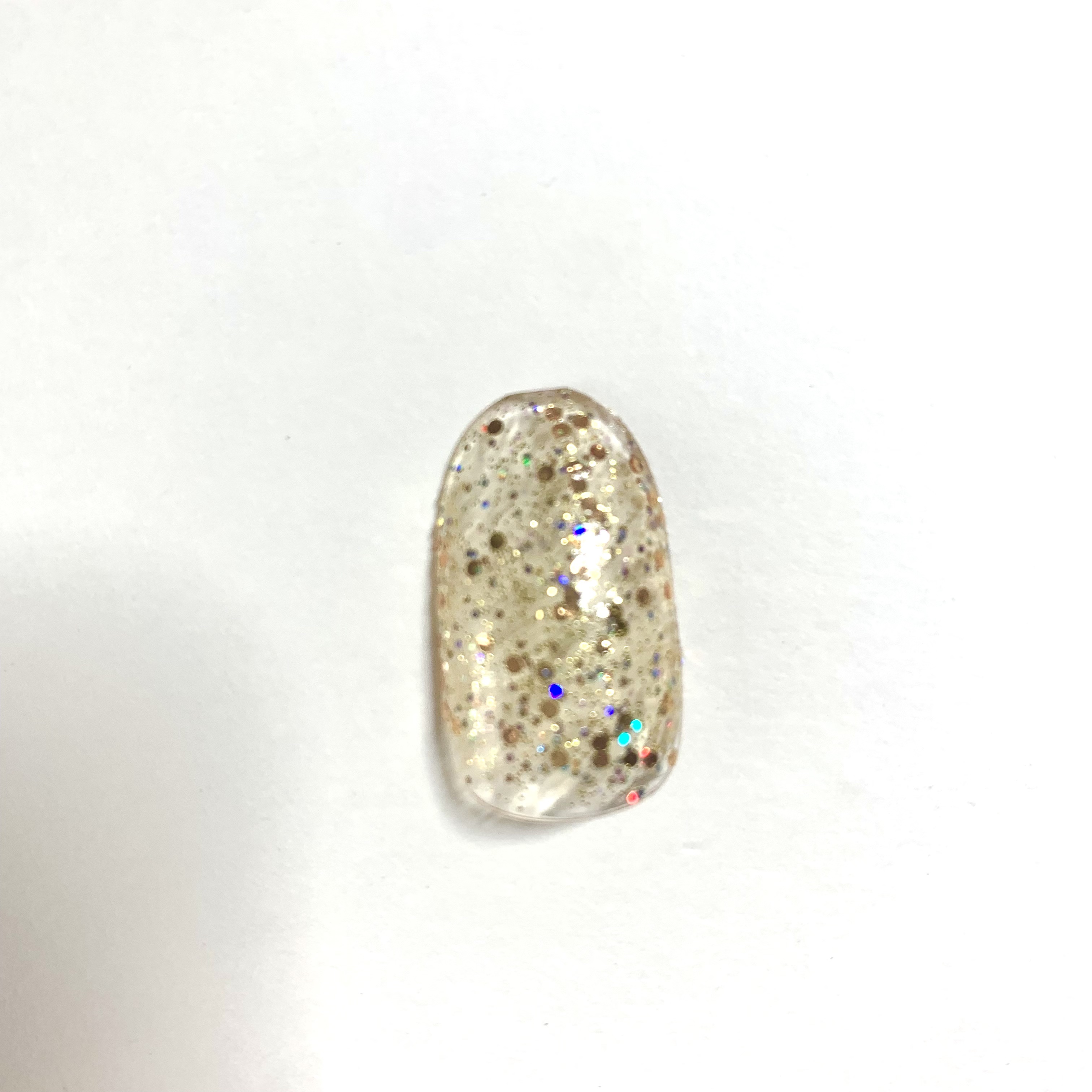 ネイル エナメル 004 ゴールド系ラメ/ちふれ/マニキュアを使ったクチコミ（3枚目）