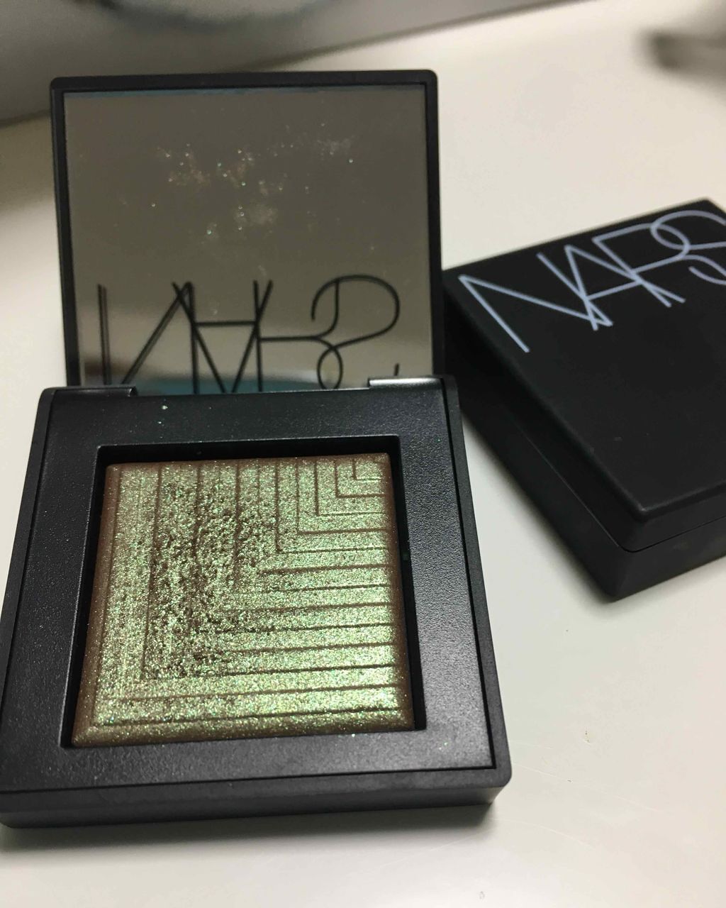 デュアルインテンシティーアイシャドー/NARS/単色アイシャドウを使ったクチコミ（1枚目）