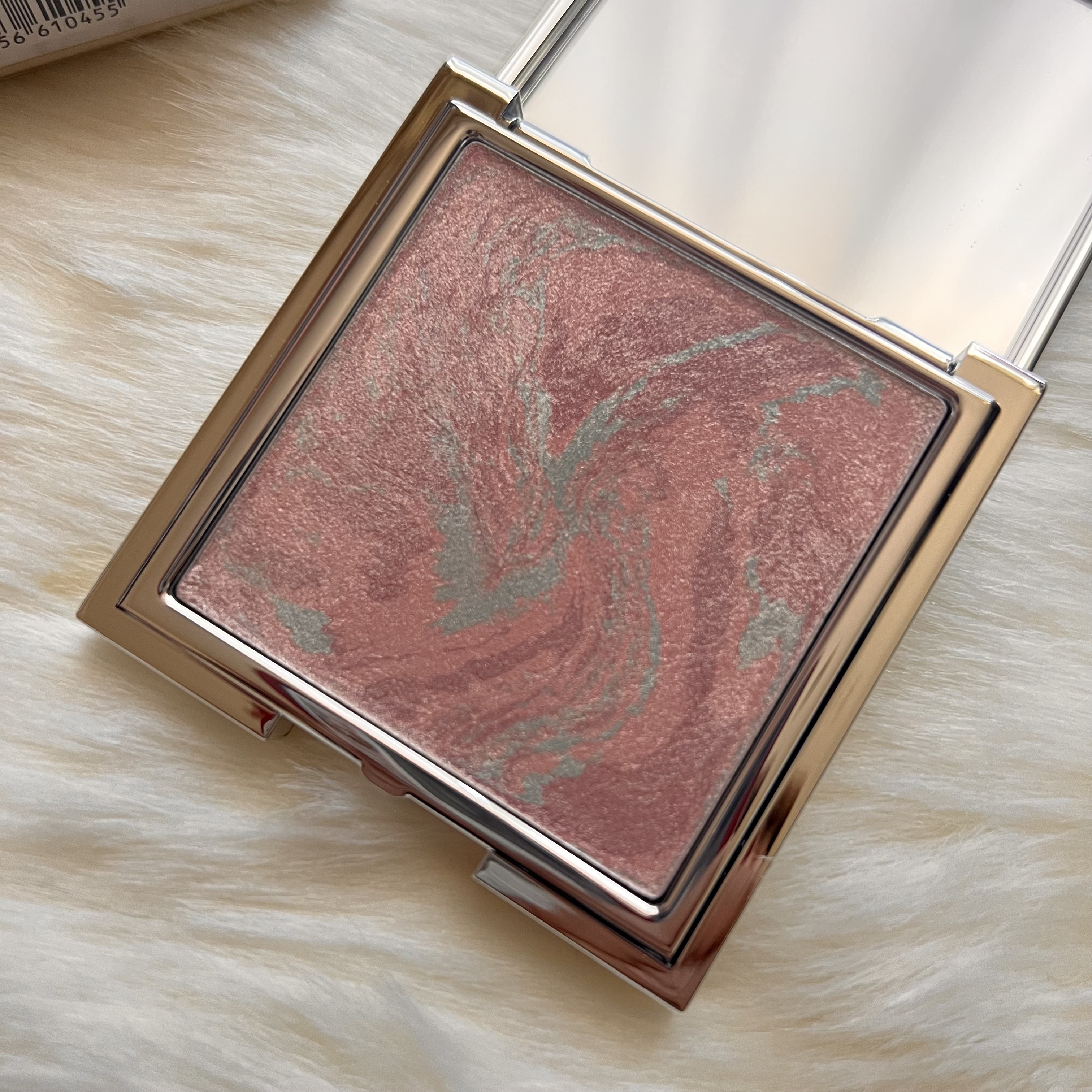 スキンルミナスハイライター/DEAR DAHLIA/パウダーハイライトを使ったクチコミ（1枚目）