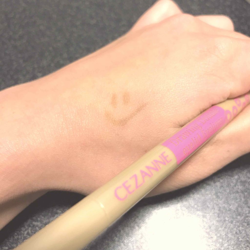 描くふたえアイライナー/CEZANNE/リキッドアイライナーを使ったクチコミ(1枚目)