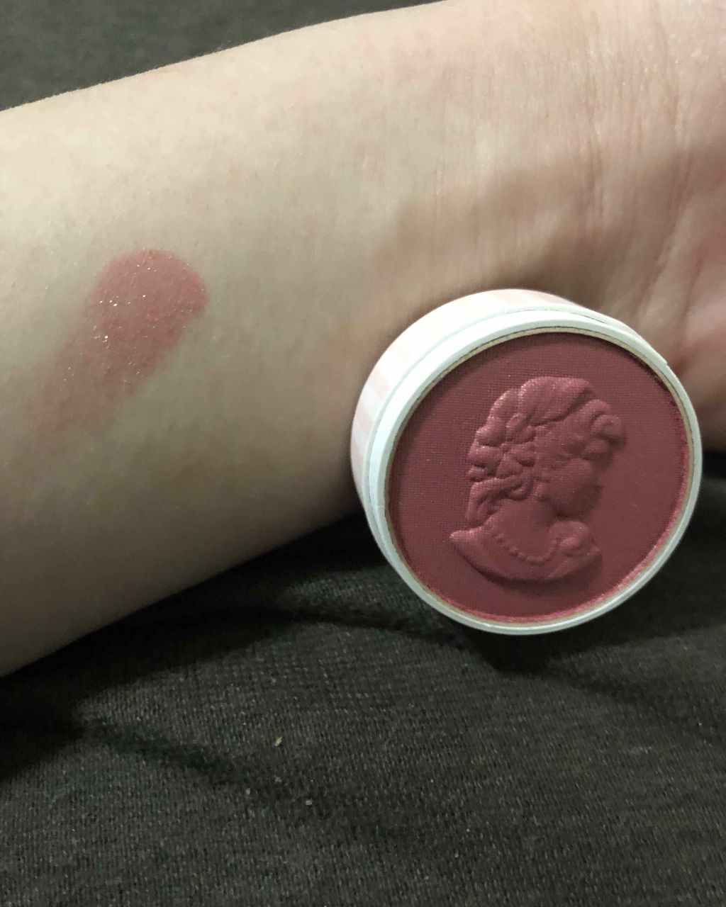 ミニ プレスト チークカラー/レ・メルヴェイユーズ ラデュレ/パウダーチークを使ったクチコミ(2枚目)