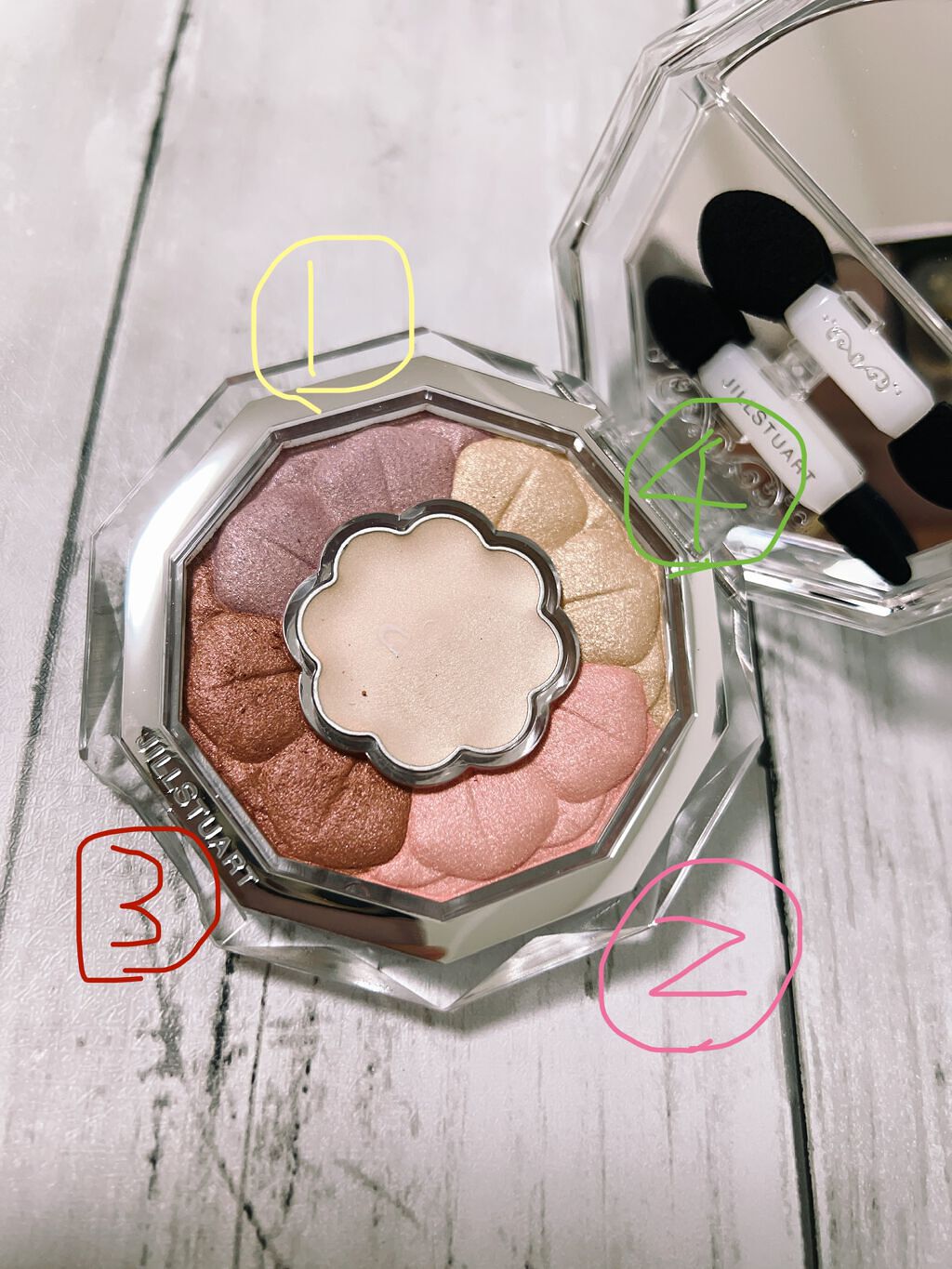 ジルスチュアート ブルームクチュール アイズ/JILL STUART/アイシャドウパレットを使ったクチコミ(2枚目)