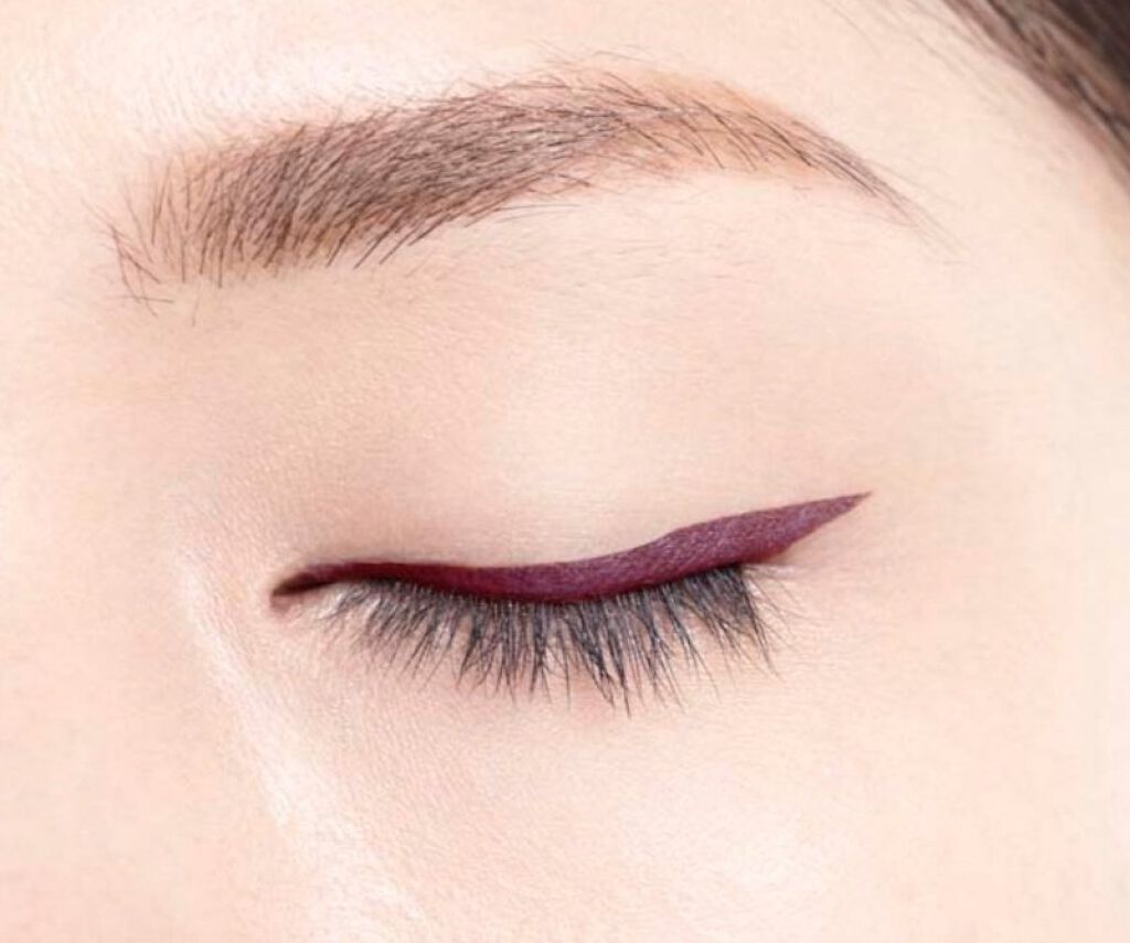 インディストラクティブルアイライナー 05 RAW AND WILD/THREE/リキッドアイライナーを使ったクチコミ（3枚目）