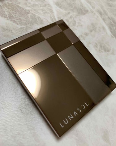 スキンモデリングアイズ/LUNASOL/アイシャドウパレットを使ったクチコミ（2枚目）