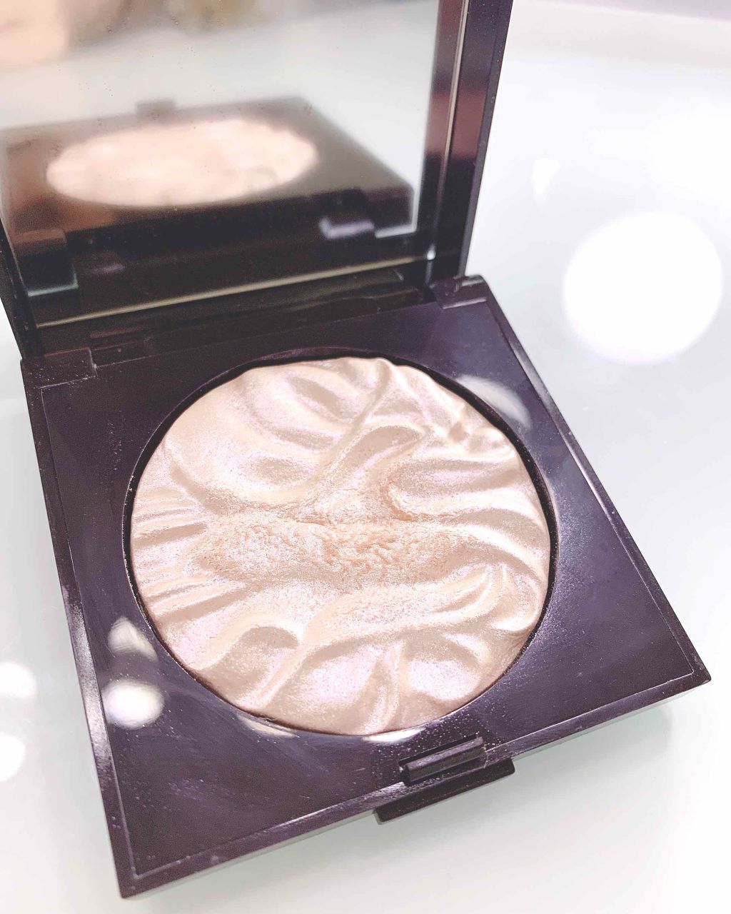 フェイスイルミネーター/ローラ メルシエ/パウダーハイライトを使ったクチコミ（1枚目）