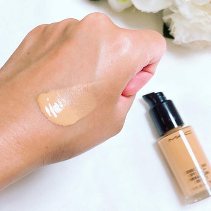 スタジオフィックス フルイッド SPF 15/M・A・C/リキッドファンデーションを使ったクチコミ(3枚目)