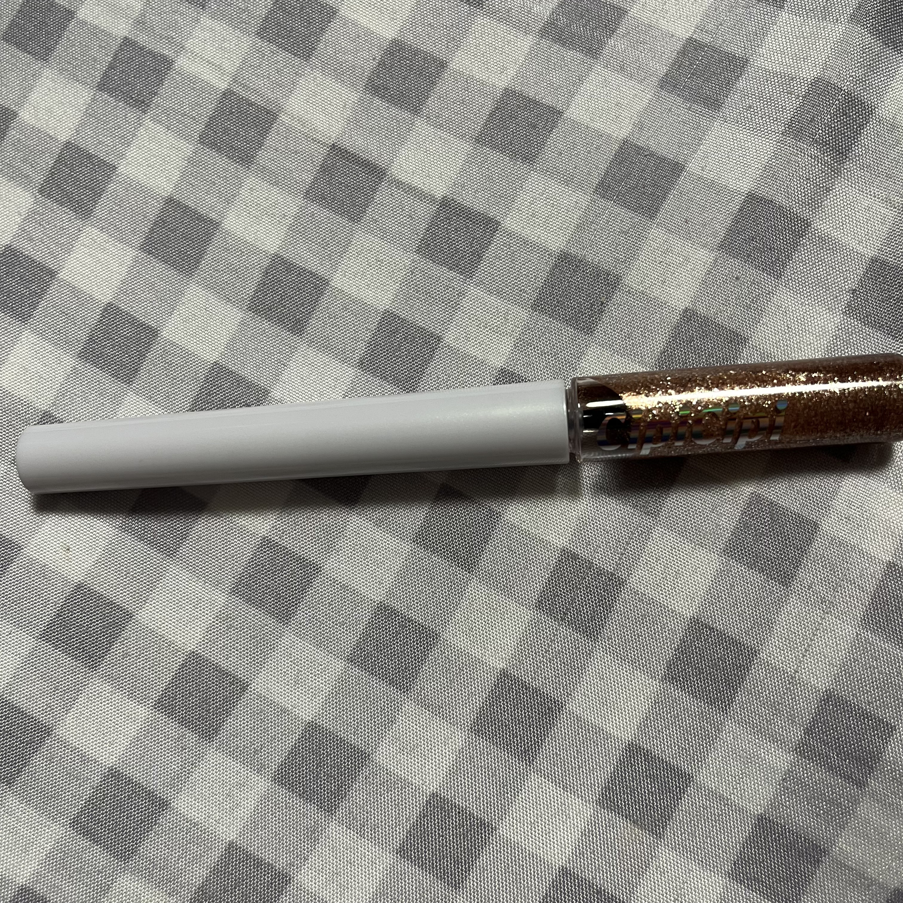 グリッター イルミネーションライナー R 01 ピンクベージュ/CipiCipi/リキッドアイライナーを使ったクチコミ（3枚目）