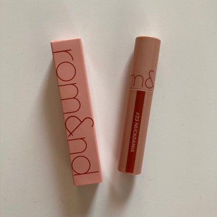 ジューシーラスティングティント/rom&nd/リップティントを使ったクチコミ(1枚目)