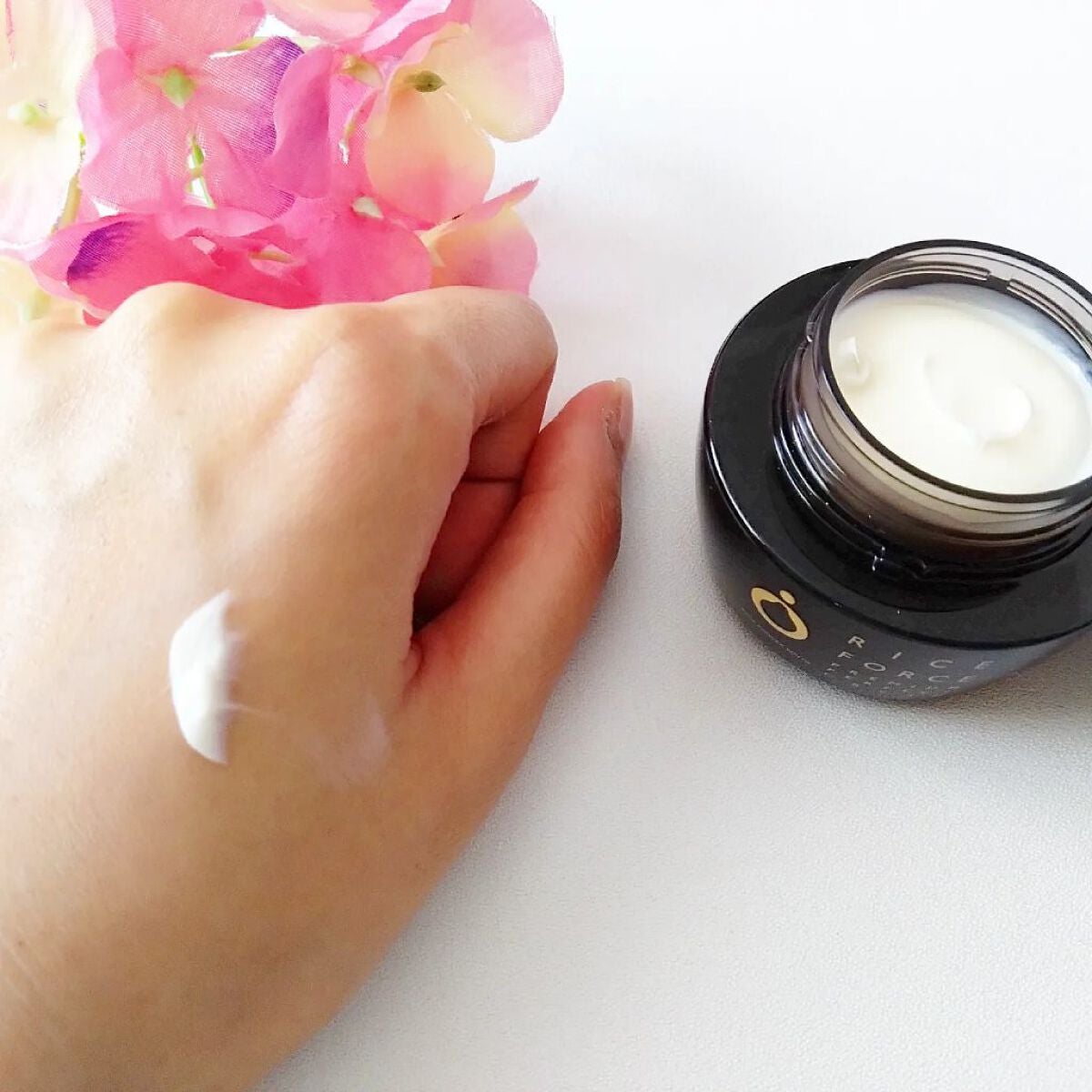 プレミアムパーフェクトクリーム/ライスフォース/フェイスクリームを使ったクチコミ(2枚目)