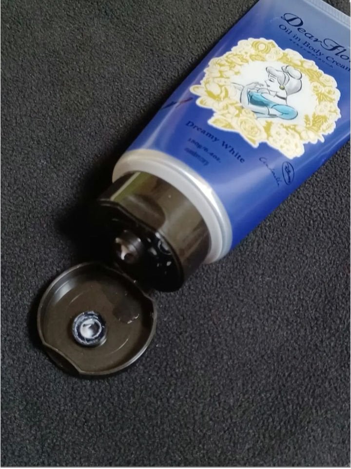 ディアフローラ オイルインボディクリーム ドリーミーホワイト/マンダム/ボディクリームを使ったクチコミ(4枚目)