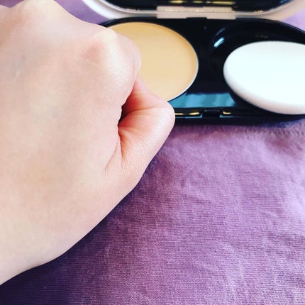 えり on LIPS 「MACライトフルC3ナチュラルシルクパウダーファンデーション💫..」(4枚目)