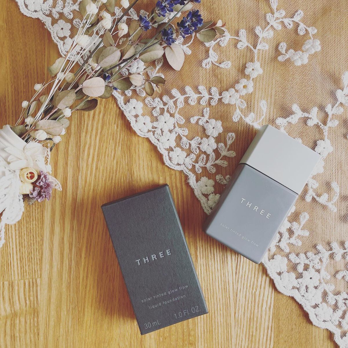 ソーラーティンティドグローフロー/THREE/リキッドファンデーションを使ったクチコミ（1枚目）