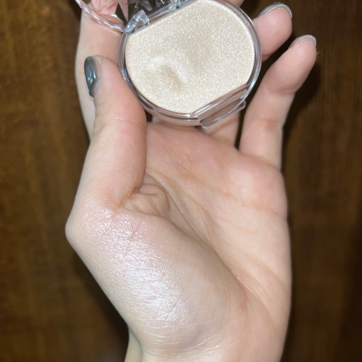 むにゅっとハイライター/キャンメイク/クリームハイライトを使ったクチコミ(2枚目)