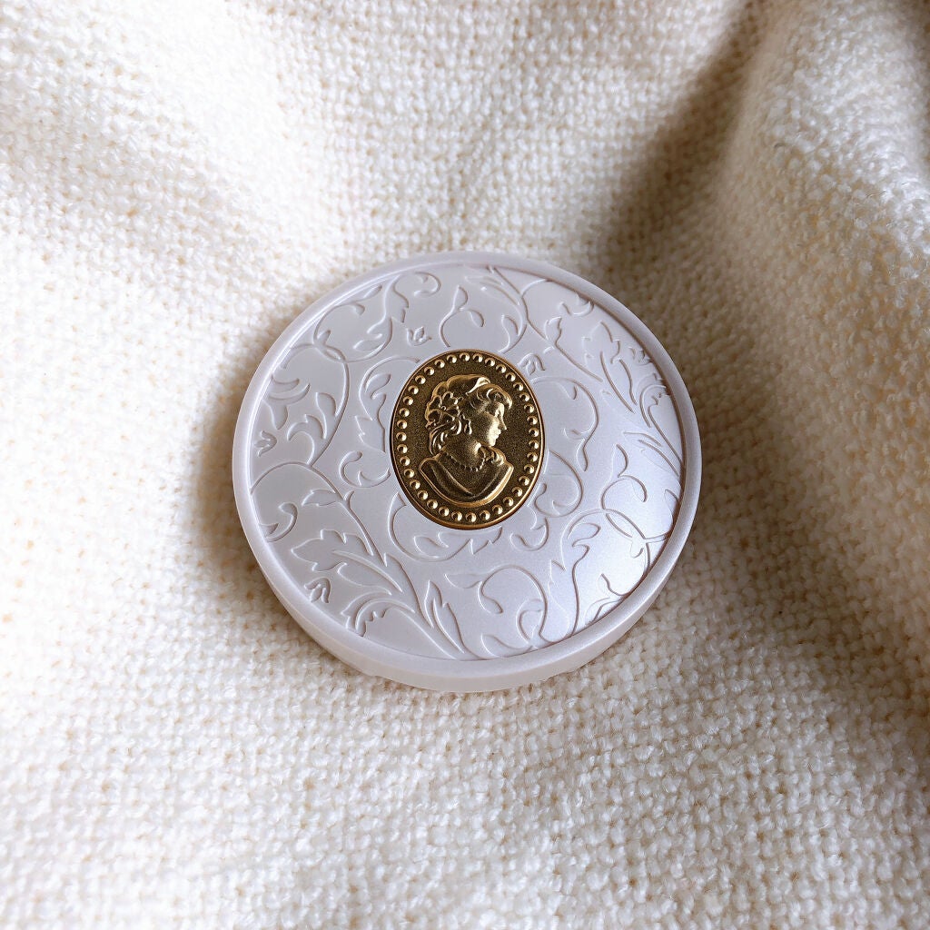 パウダー ファンデーション/レ・メルヴェイユーズ ラデュレ/パウダーファンデーションを使ったクチコミ(1枚目)