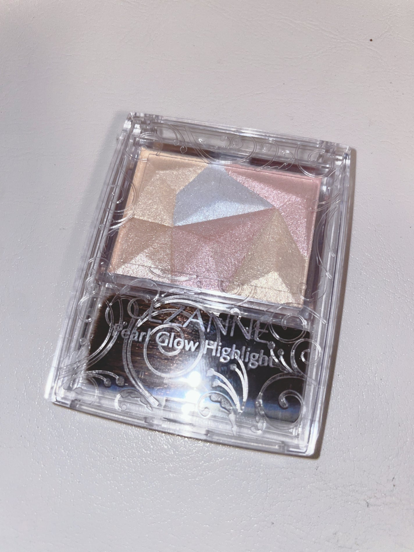 パールグロウハイライト/CEZANNE/ハイライト・シェーディングを使ったクチコミ(1枚目)