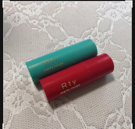 lala on LIPS 「キラキラブルーで重ねぬり❤️スワイプで使用感のせました*:ஐ(..」(4枚目)