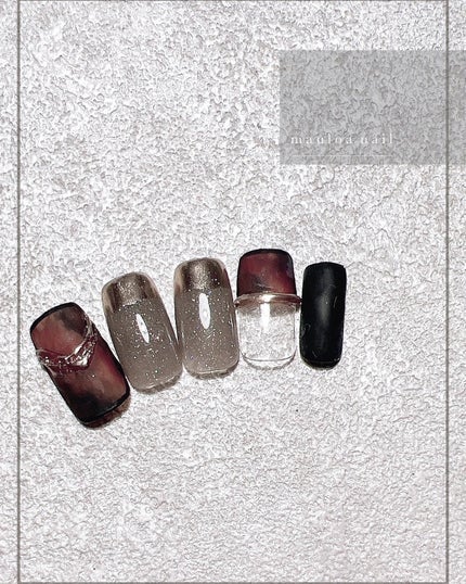 #フレンチネイル,#ネイル,#アートネイル,#黒ネイル,#べっこうネイル,#フレンチネイル,#ブラックネイル,#カーキネイル,#ミラーネイル,#べっこうネイル,#ミラーアートネイル,#パーツネイル,#ヒョウ柄ネイル,#レオパード柄ネイル,#秋ネイル,#天王寺ネイル,#アニマルネイルのネイルデザイン