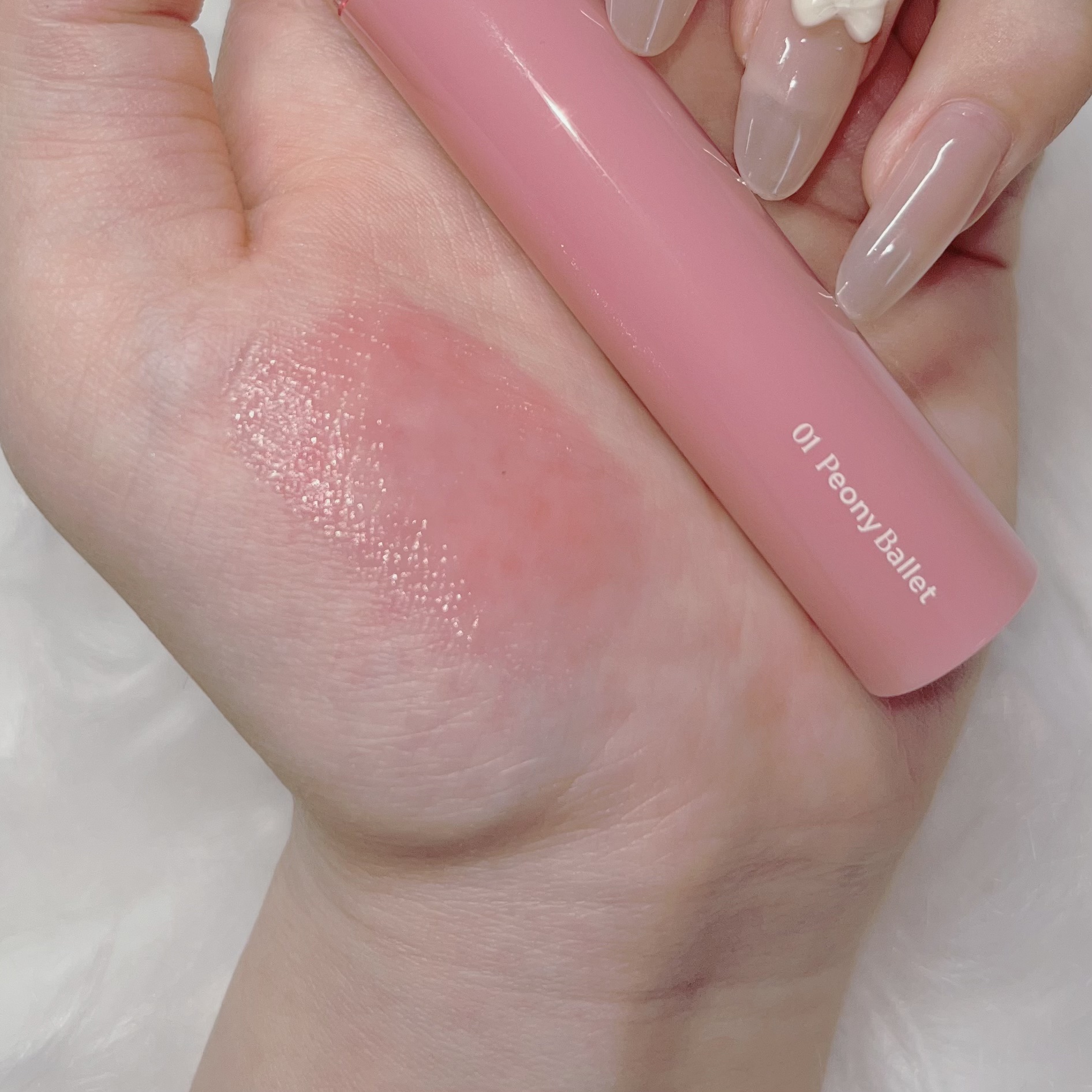 グラスティングカラーグロス/rom&nd/リップグロスを使ったクチコミ（3枚目）